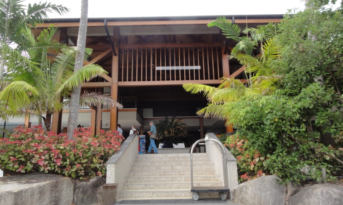 Sunbuilt Constructions Fitzroy Island Entry Way