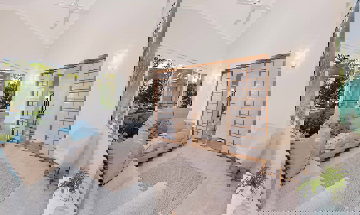 Sunbuilt Constructions Pelican Waters Boulevard Full Renovation Media
