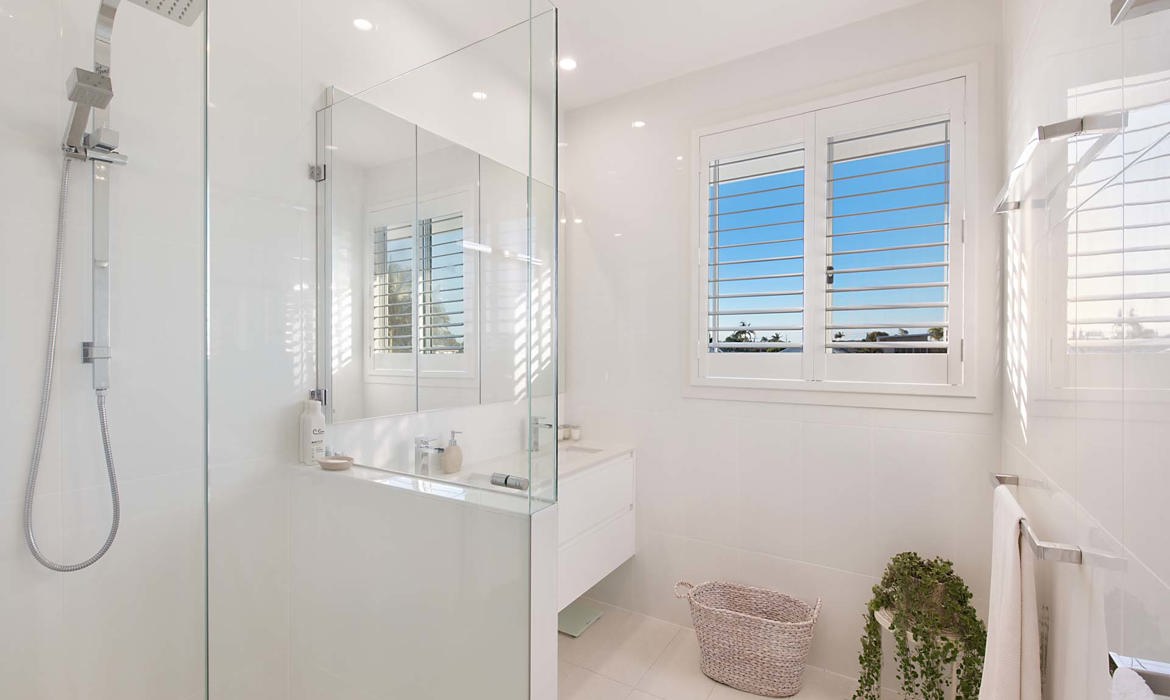 Sunbuilt Constructions Pelican Waters Boulevard Full Renovation Ensuite