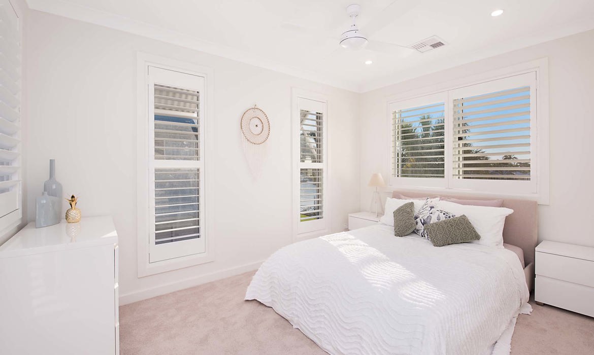 Sunbuilt Constructions Pelican Waters Boulevard Full Renovation Bedroom