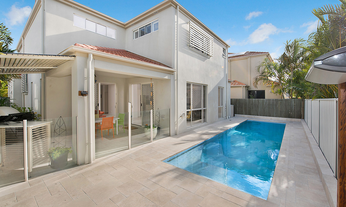 Sunbuilt Constructions Sunshine Coast Renovation Pool Area